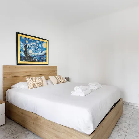 Besos - Bright Close To Congress & Port Apartment Sant Adria de Besos