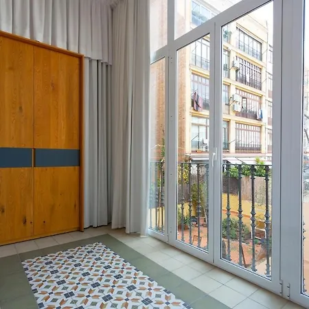 Moderno Y Espacioso En Calle Mallorca