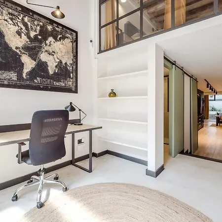 Luxury 2 Story Near Passeig De Gracia Apartment Barcelona