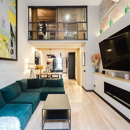 Luxury 2 Story Near Passeig De Gracia * Barcelona