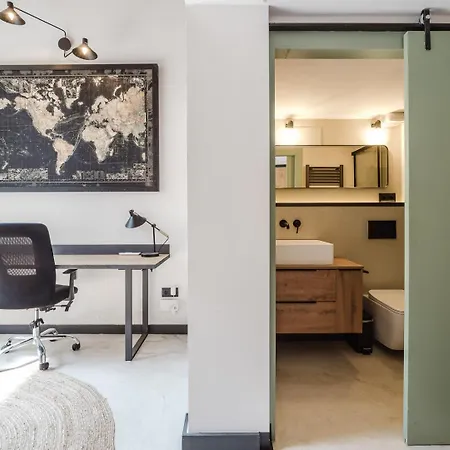 Luxury 2 Story Near Passeig De Gracia Apartment *