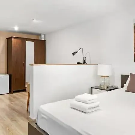 Huge Duplex With Private Garden Next To Ramblas *