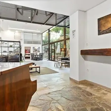 Huge Duplex With Private Garden Next To Ramblas Barcelona