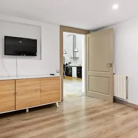 Apartment Huge Duplex With Private Garden Next To Ramblas *