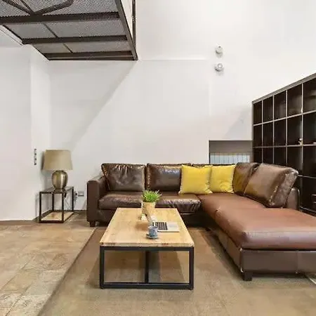 Apartment Huge Duplex With Private Garden Next To Ramblas