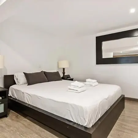 Huge Duplex With Private Garden Next To Ramblas * Barcelona
