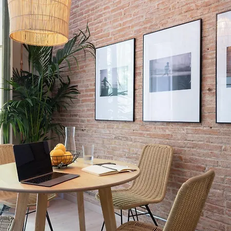 Pipa - Charming One Bedroom With Balcony Apartment