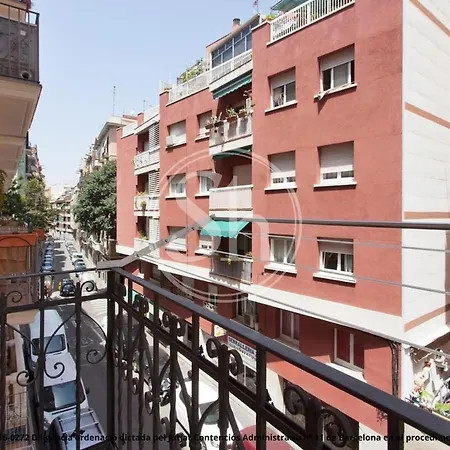 Apartment Cozy Near Sagrada Familia