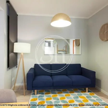 Cozy Near Sagrada Familia * Barcelona