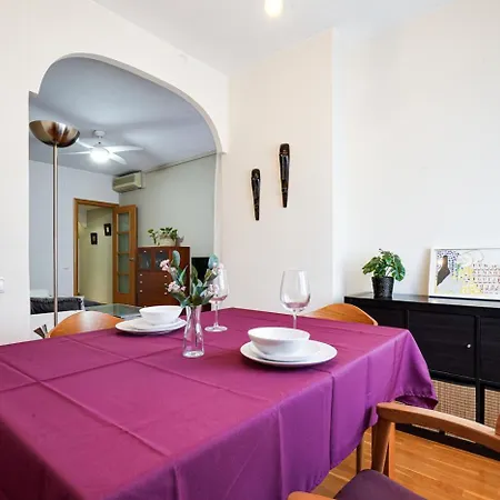 Cozy Flat In Poble Sec Apartment