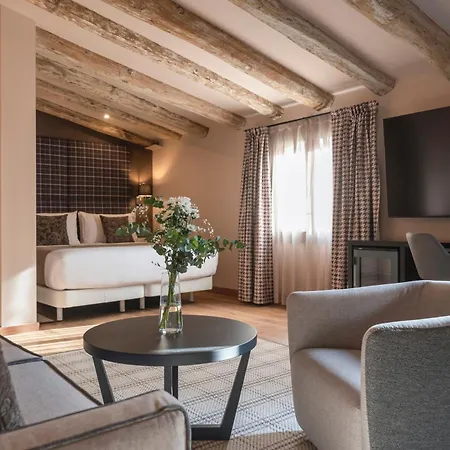 Hesperia Barri Gotic 3* Барселона