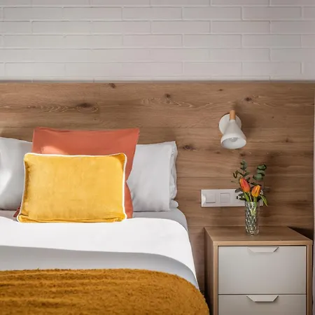 Bypillow House *