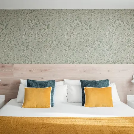 Bypillow House Hotel