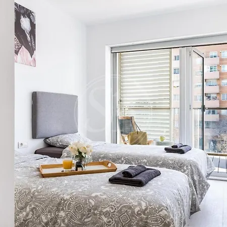 Apartament Beachfront With Terrace *