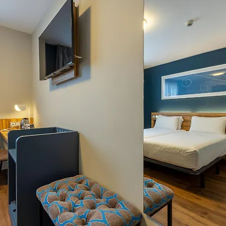Otel Travelodge Poblenou *