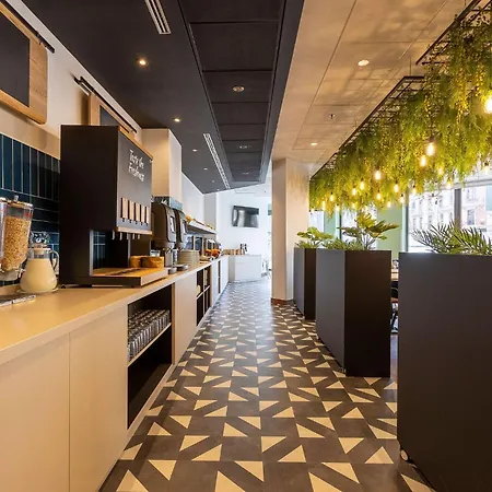 Travelodge Poblenou *