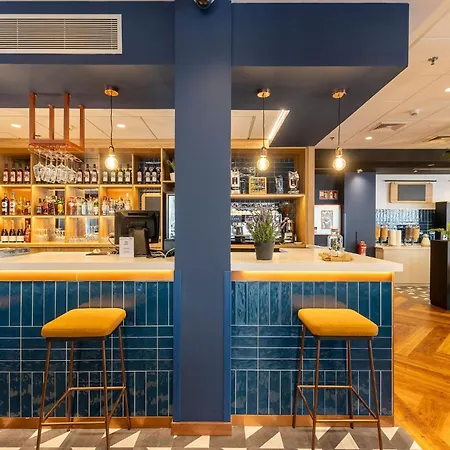 Travelodge Poblenou Otel
