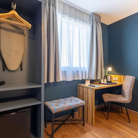 Travelodge Poblenou Otel