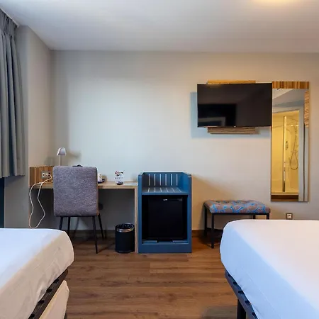 Otel Travelodge Poblenou *