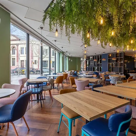 Travelodge Poblenou Otel Barselona