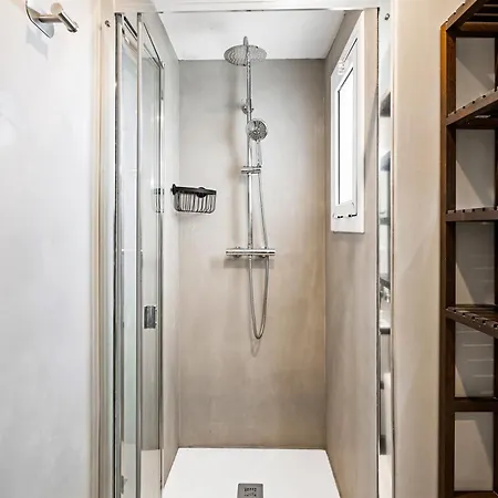 Charming 1br With Terrace Near El Carmel Barcellona