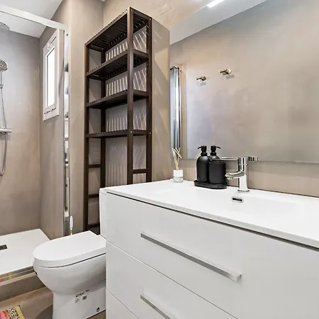 Appartamento Charming 1br With Terrace Near El Carmel *