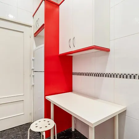 Spacious 5-bedroom In *