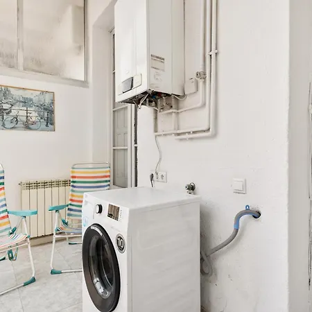 Apartment Spacious 5-bedroom In