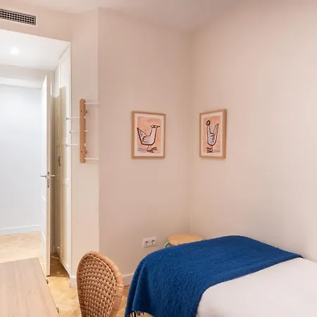 Spacious And Elegant Oasis In The Location Apartment *
