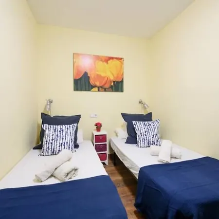 Apartment Ramblas Spacious & Design 4br Flat With Balcony 15m Ramblas *