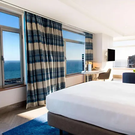 Hilton Diagonal Mar 4*
