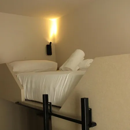 Blau Student Housing - Students Only Barcelona