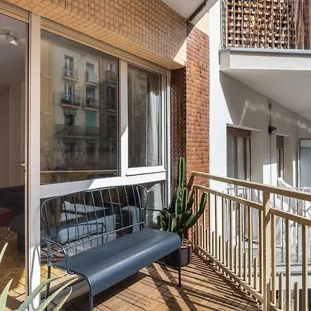 Spacious And Elegant Oasis In The Location * Barcelona