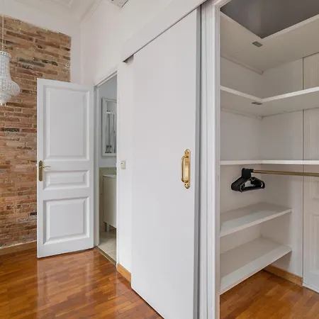Apartment U-nique Creu Coberta Ii