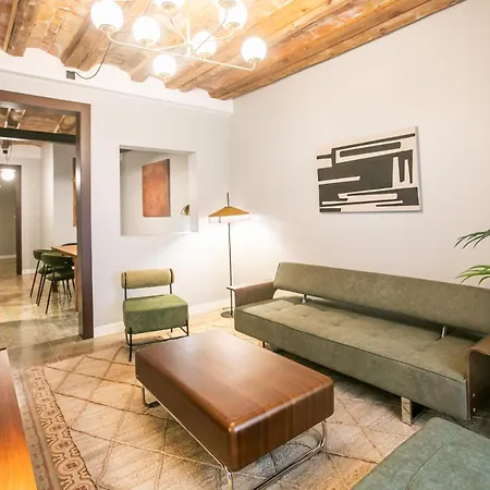 E2mal1052 - Fantastic Next To Sagrada Fa