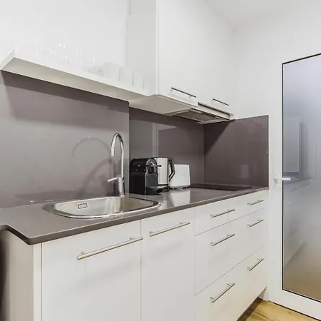 Apartment Blueground Les Corts Balcony Ac Wd Bcn-157 Barcelona