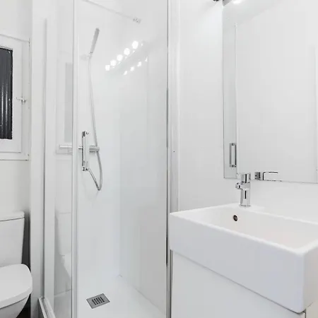 Blueground Les Corts Balcony Ac Wd Bcn-157 Apartment Barcelona
