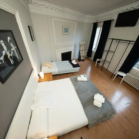 Wow Hostel