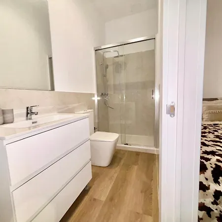 Piso Ideal Con 3 3 Banos Y Terraza Barcelona