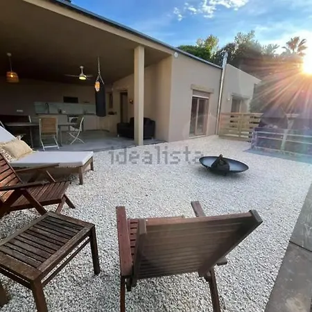 Holiday home Stylish & Idyllic With Private Garden 5 Min Walking From South In Gava Mar Barcelona