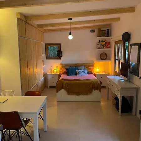 Holiday home Stylish & Idyllic With Private Garden 5 Min Walking From South In Gava Mar