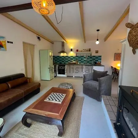 Holiday home Stylish & Idyllic With Private Garden 5 Min Walking From South In Gava Mar Barcelona