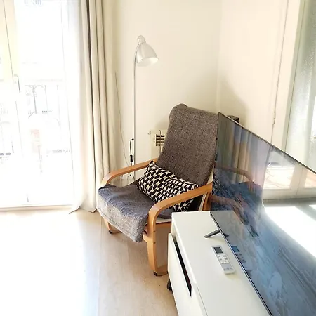 Flateli Sagrada Familia Barcelona