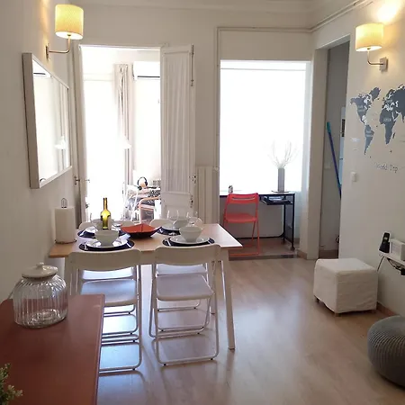Flateli Sagrada Familia Apartamento *