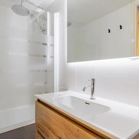 Blueground Sant Gervasi Ac Balcony Nr Market Bcn-181 * Barcelona