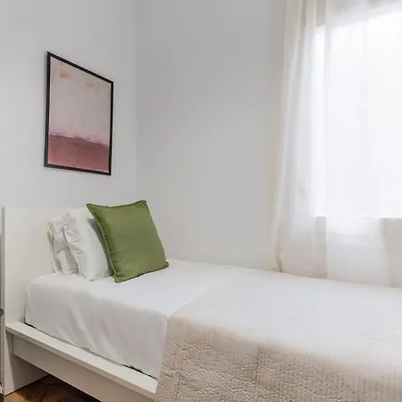 Blueground Sant Gervasi Ac Balcony Nr Market Bcn-181 Apartment