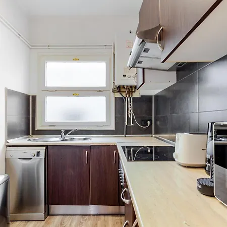 Blueground Sant Gervasi Ac Balcony Nr Market Bcn-181 *
