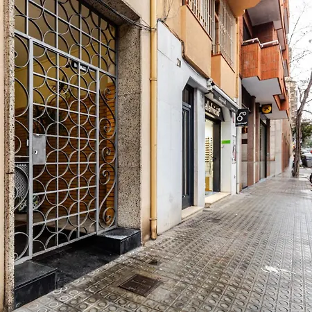 Blueground Sant Gervasi Ac Balcony Nr Market Bcn-181 Apartment Barcelona