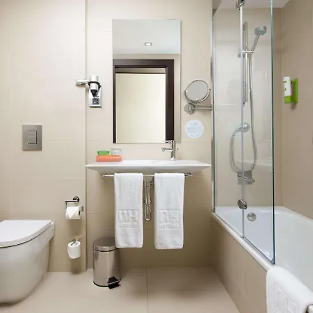 Nh Diagonal Center Hotel