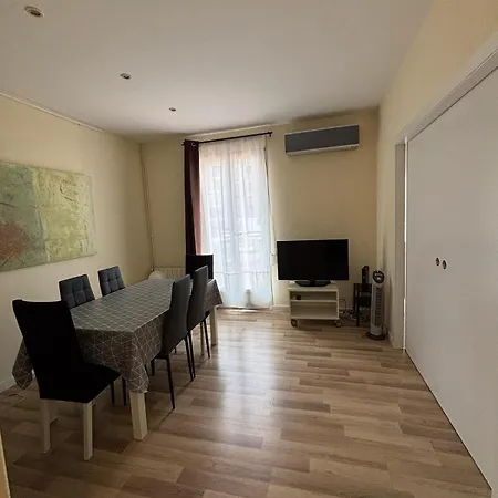 Appartamento Centro Example *